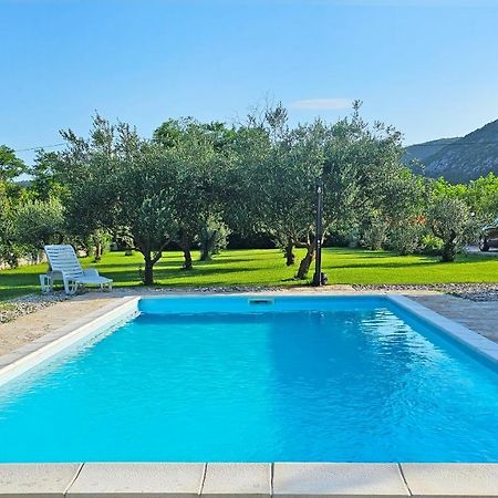 Holiday Home Natura With Private Pool โมสตาร์ ภายนอก รูปภาพ