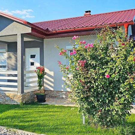 Holiday Home Natura With Private Pool โมสตาร์ ภายนอก รูปภาพ