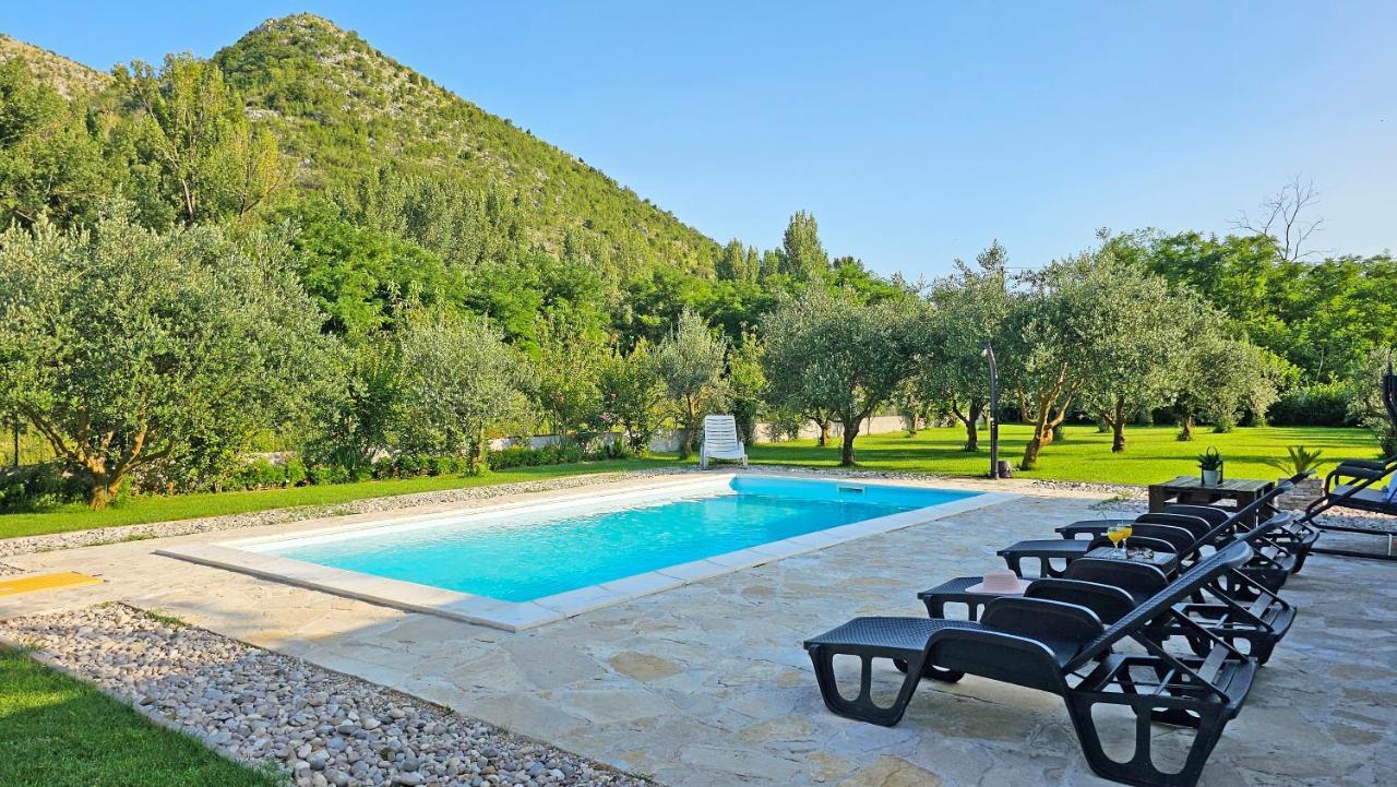 Holiday Home Natura With Private Pool โมสตาร์ ภายนอก รูปภาพ
