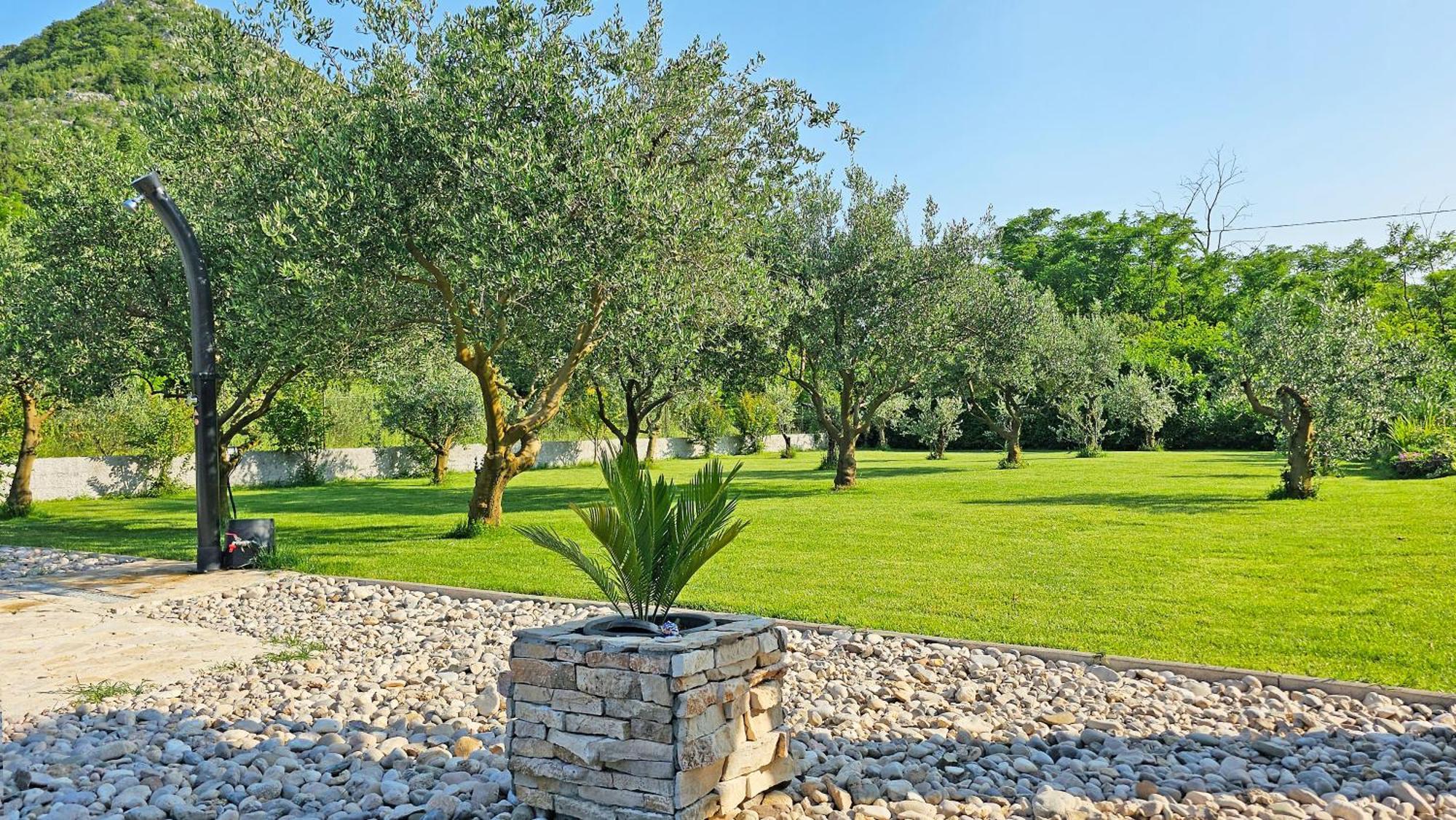 Holiday Home Natura With Private Pool โมสตาร์ ภายนอก รูปภาพ
